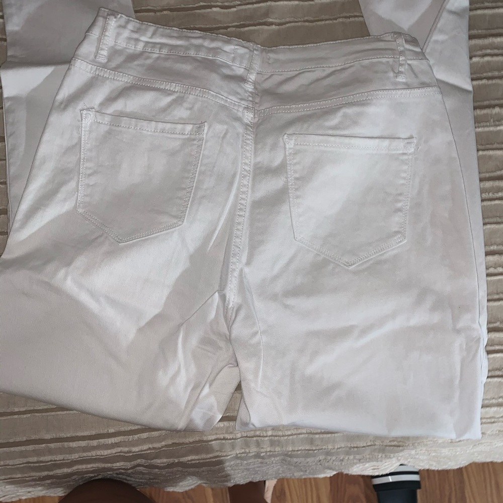 White fashion nova jeans canopy